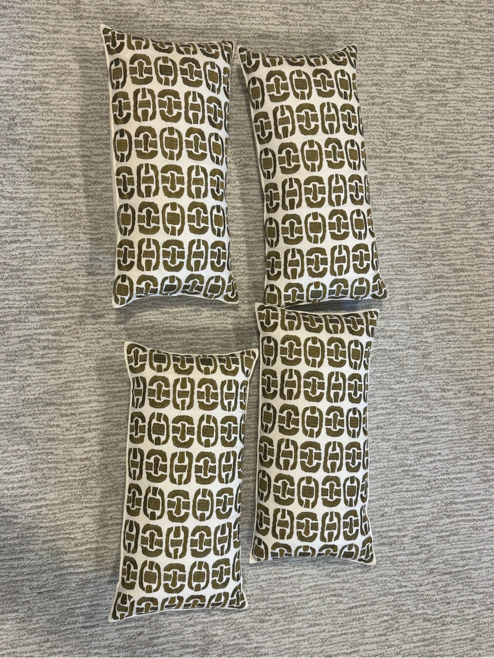 Decorative Geometric Throw Pillow — Olive Green and Cream (Set of 4)